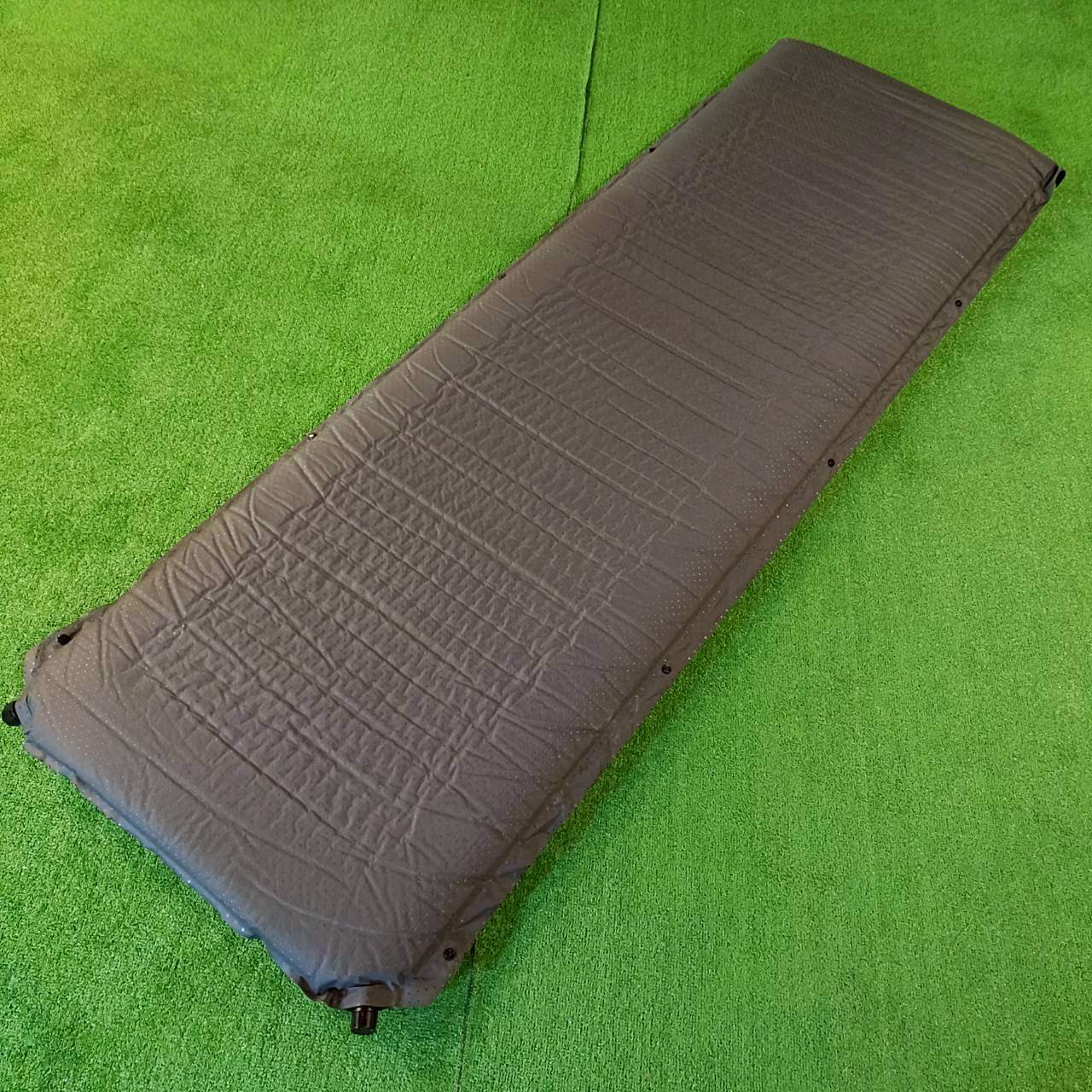 ◆WAQ(ワック)  インフレータブル式マット(オリーブ) シングル 同モデルで連結可能 厚み：8cm