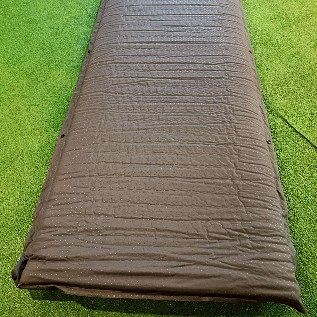 ◆WAQ(ワック)  インフレータブル式マット(オリーブ) シングル 同モデルで連結可能 厚み：8cm