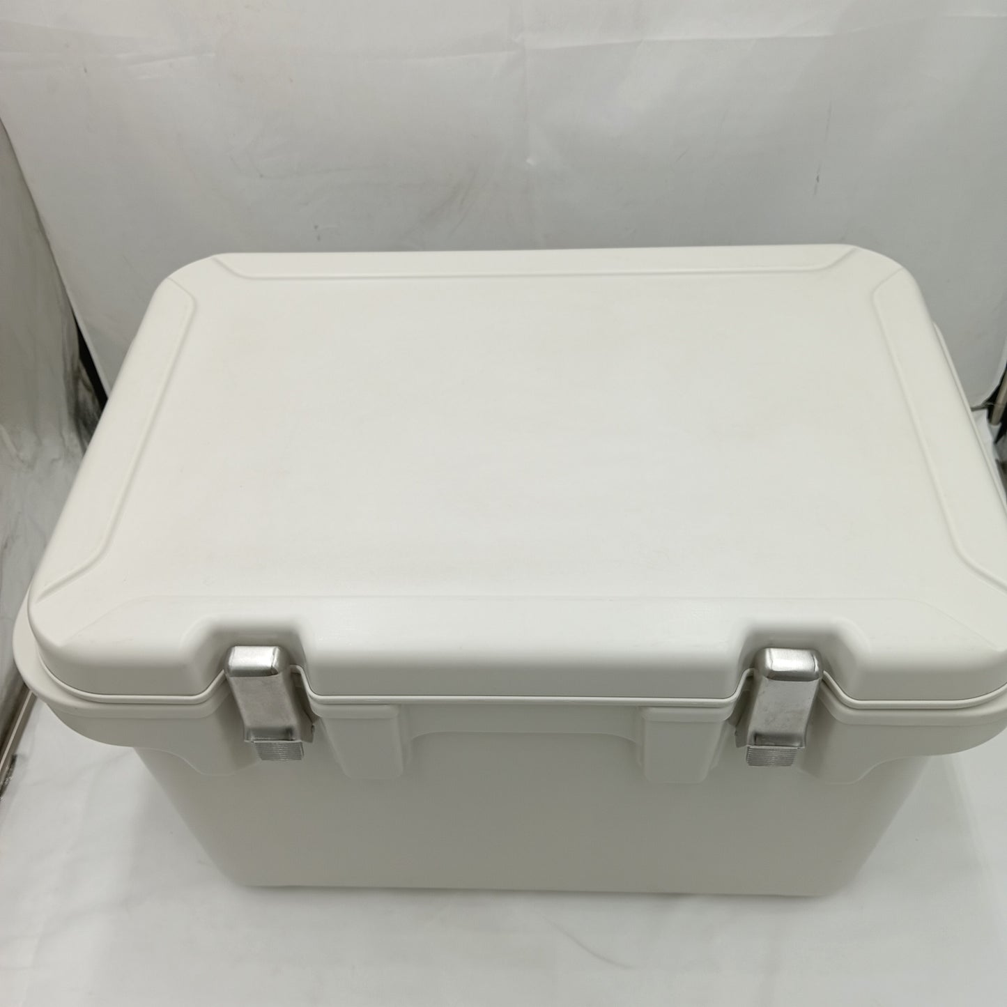 ◆HUGEL(ヒューゲル)  真空断熱クーラーボックス 40L  VITC-40  約13.3日保冷(ホワイトアッシュ)