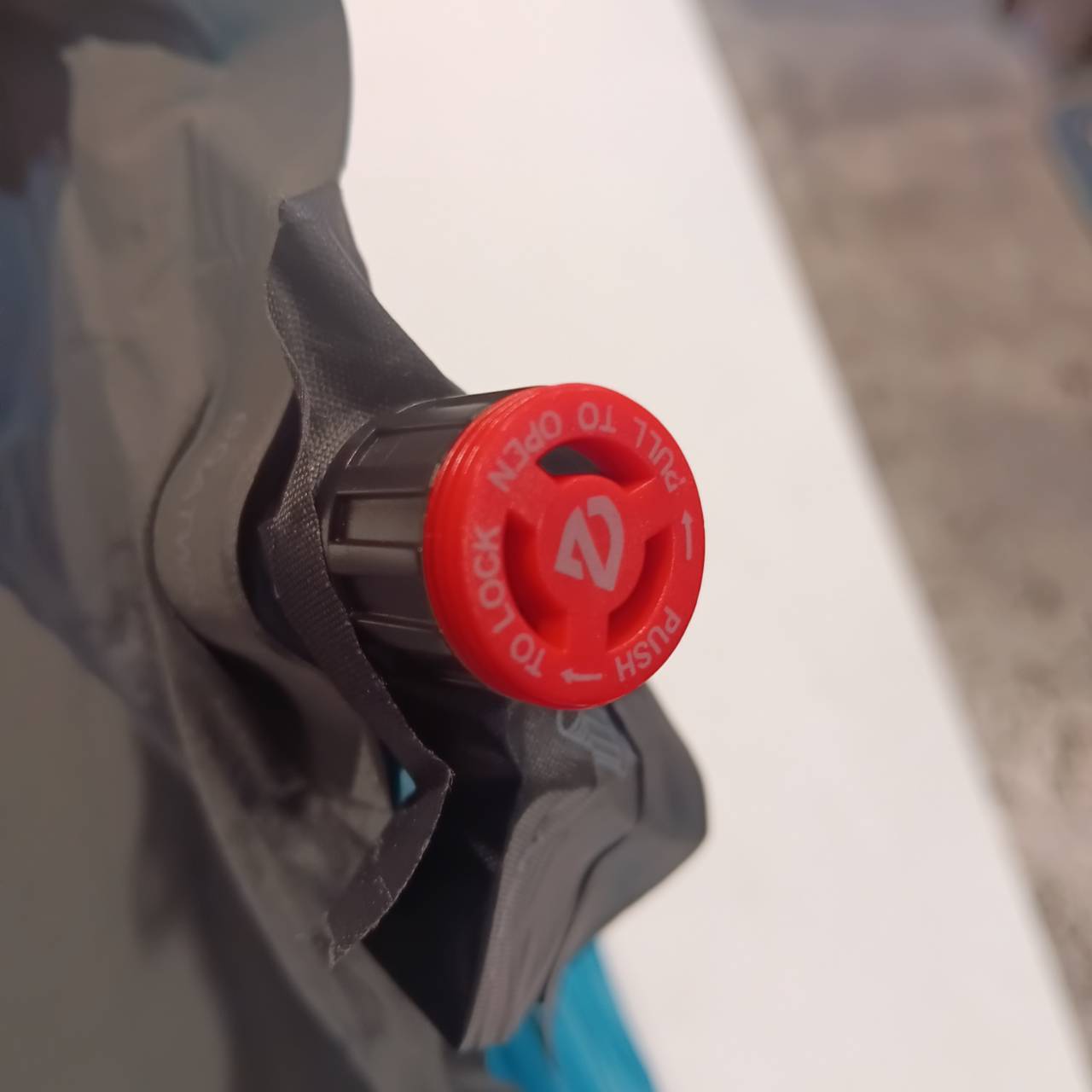 NEMO(ニーモ) ZOR 20R(ブルー×グレー)