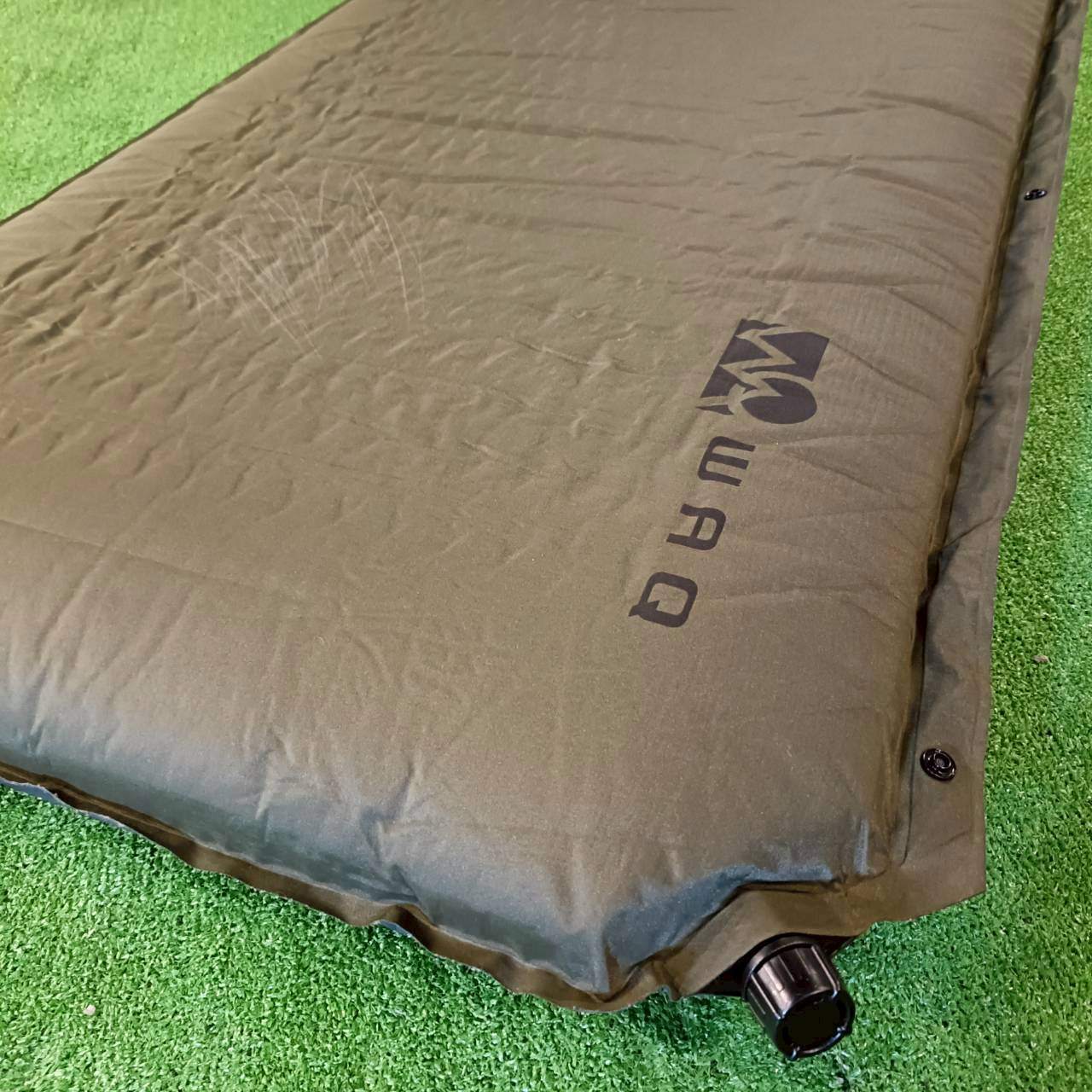 ◆WAQ(ワック)  インフレータブル式マット(オリーブ) シングル 同モデルで連結可能 厚み：8cm