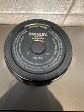 画像をギャラリービューアに読み込む, STANLEY(スタンレー) GO バキューム グロウラー 1.9L/64oz(マットブラック)　※他メーカーのステッカー貼ってあります
